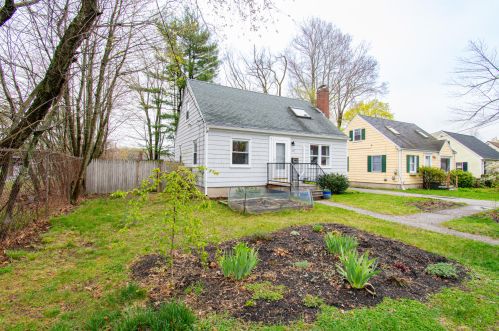 129 Massachusetts Ave, Portland ME  04102-2515 exterior