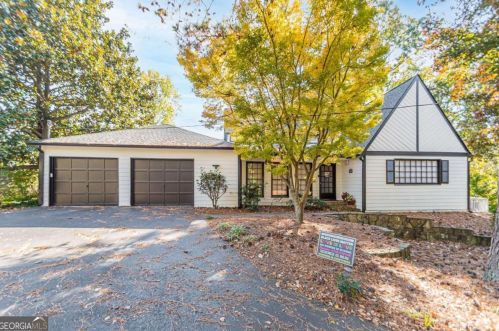 1620 Chevron Way, Atlanta GA  30350-4430 exterior