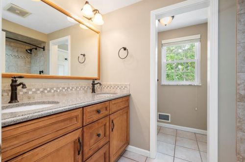 181 Penhurst Dr, Pittsburgh PA 15235-5318 exterior