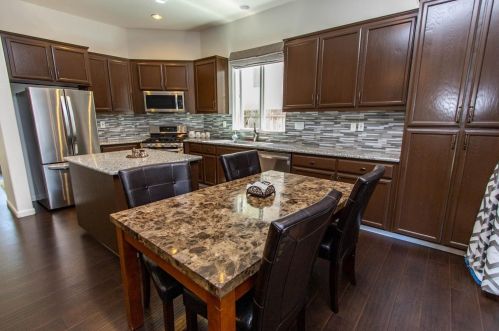 1072 Bennington Ave, Turlock CA  95382-0555 exterior