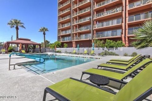 4750 Central Ave, Phoenix AZ 85040-2150 exterior