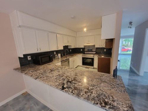 9015 Carroll Manor Dr, Atlanta GA  30350-2010 exterior