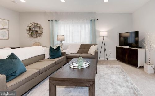 4800 Eads St, Washington DC 20019-6970 exterior