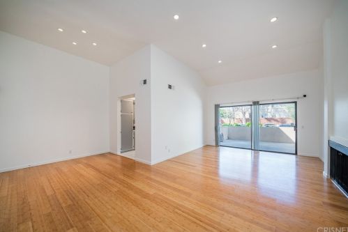 2941 Barrington Ct, Fullerton, CA 92831-2208