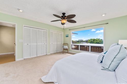 4933 Waa St, Honolulu HI 96821-1445 exterior