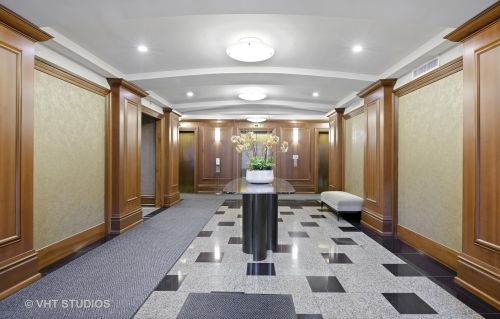 1301 Dearborn St, Chicago IL  60610-6027 exterior