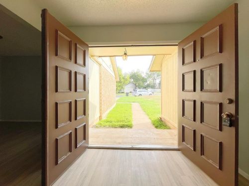 10808 Calcite Trl, Austin TX  78750-1512 exterior