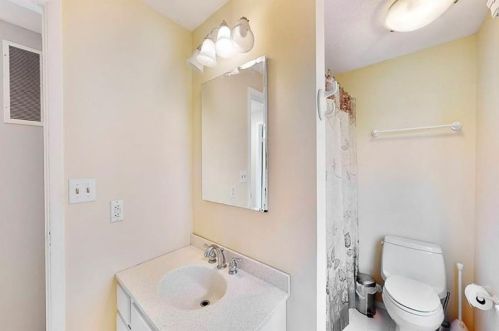 2238 Chapparal Dr, Pittsburgh PA  15239-2355 exterior