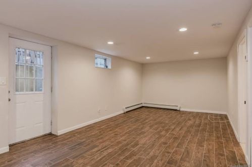 915 Church St, Bohemia NY 11716-5007 exterior