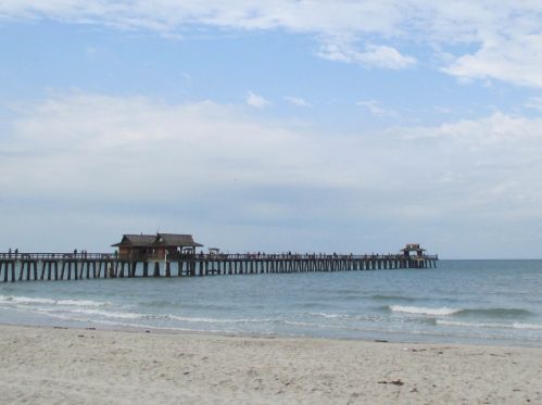 21 High Point Cir, Naples FL 34103-4280 exterior