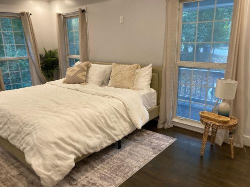 2933 Margaret Mitchell Ct, Atlanta GA 30327-1614 exterior