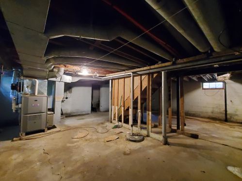 4139 Montreal St, Milwaukee WI 53216-1756 exterior