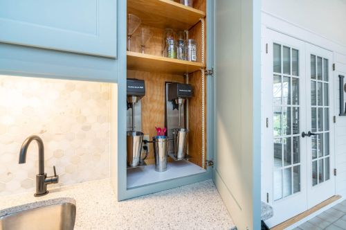 4166 Old Colony Rd, Kalamazoo MI  49008-3214 exterior