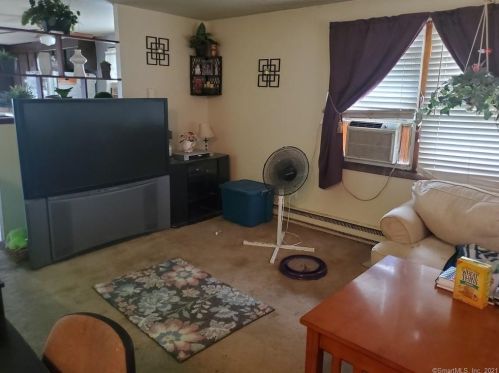 9 Joel Dr, Ellington CT 06029-2612 exterior