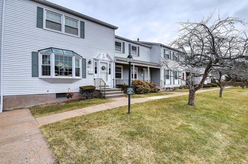 88 Ambassador Dr, Manchester, CT 06042-2447