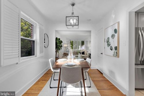 1602 Brisbane St, Silver Spring MD 20902-4039 exterior