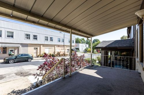 1207 Euclid Ave, Pittsburgh PA  15206-1613 exterior