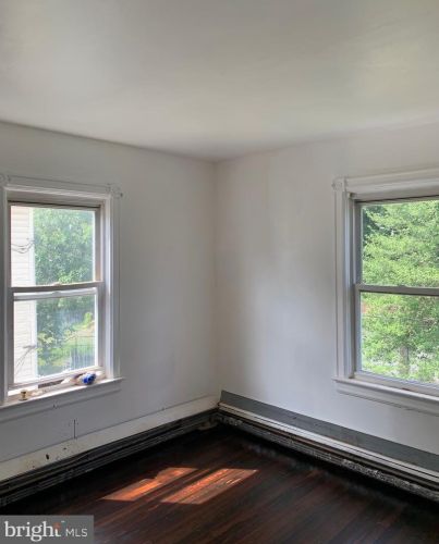 29 Atterbury Ave, Trenton, NJ 08618-5611