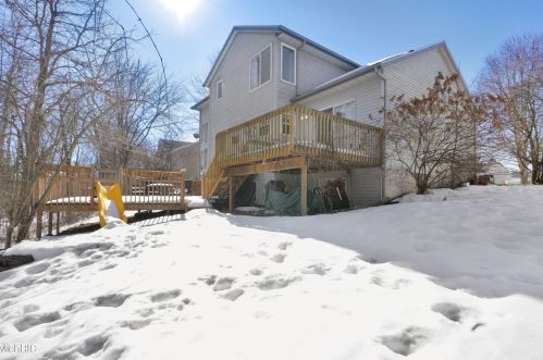 4550 Brookmeadow Ct, Grand Rapids MI 49512-5420 exterior