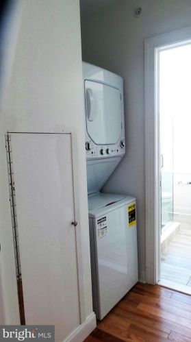 1640 Jackson St, Philadelphia PA 19145-2427 exterior