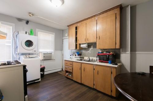 61 Ledge St, Providence RI 02904-2316 exterior