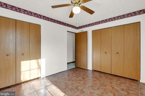 232 Breezewood Dr, Hanover PA 17331-7926 exterior