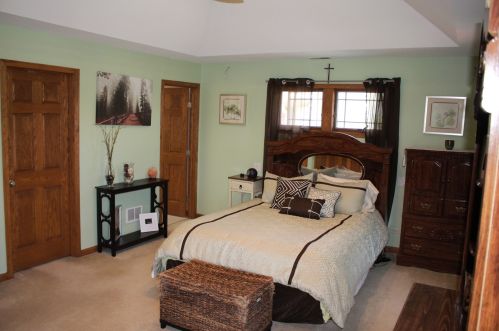 3842 Ottawa Ave, Chicago IL 60634-2128 exterior