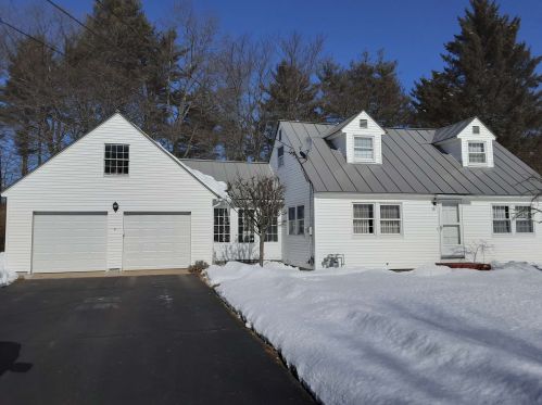 101 Manor Rd, Concord, NH 03303-1928
