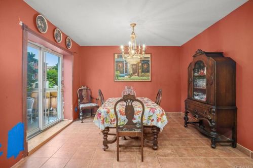 1912 Mulford Ave, Bronx NY 10461-4305 exterior