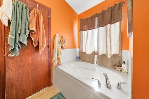 5908 Winterhaven Dr, Joliet IL 60431-7448 exterior