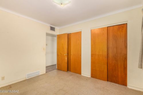 5252 18th St, Tucson AZ 85719-6760 exterior