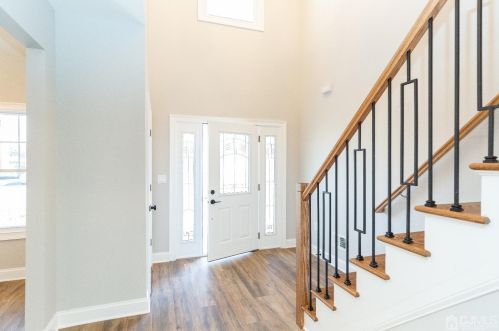 20 Linden Ave, Edison NJ 08817-3208 exterior