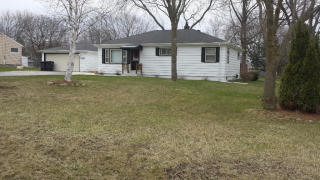 7131 Holmes Ave, Milwaukee WI  53220-4427 exterior