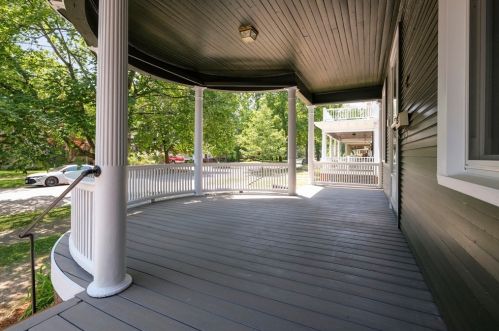 36 Spruceland Ave, Springfield, MA 01108-2528