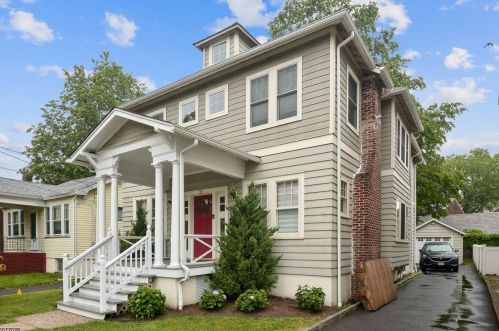 21 Meadowbrook Pl, Maplewood, NJ 07040-2408