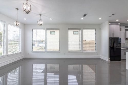 2210 Bonnie View Rd, Dallas TX 75216-7205 exterior