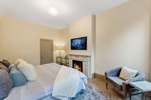 903 Loomis St, Chicago IL 60827-6103 exterior