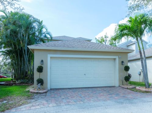 1936 Grand Dr, Fort Pierce FL 34952-7795 exterior