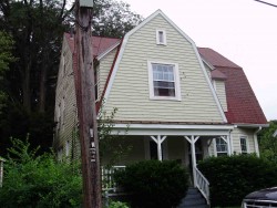 121 Cornell St, Newton, MA 02462-1321
