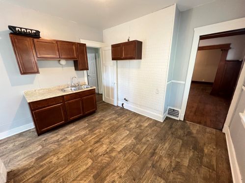 3153 33rd St, Milwaukee WI  53215-4272 exterior