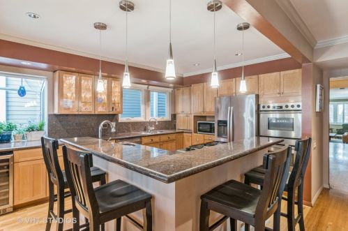 4541 Hermitage Ave, Chicago IL 60609-3811 exterior