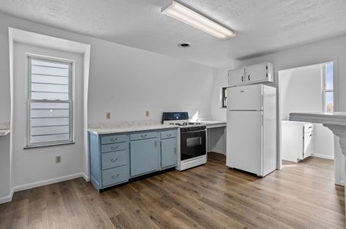 609 Marshall Ave, Pittsburgh PA 15214-3017 exterior