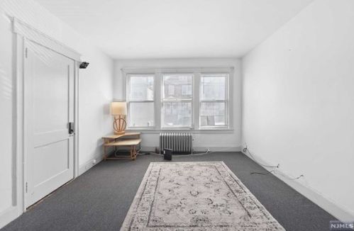 131 Buffalo Ave, Paterson NJ  07503-1811 exterior