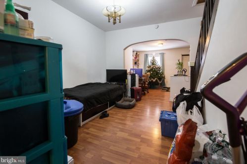 41 56 St, Philadelphia PA 19131-0031 exterior