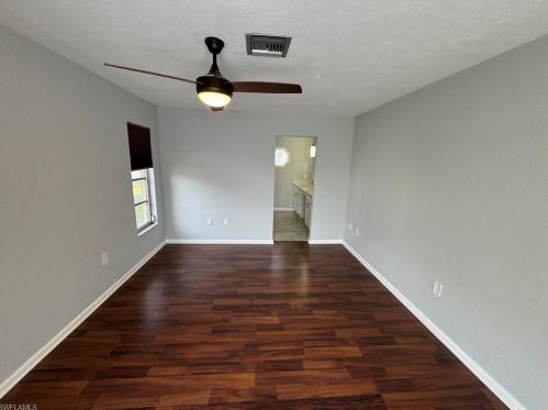 82 Johnnycake Dr, Naples FL 34110-1308 exterior