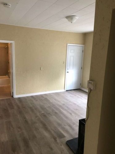 26 Hooper St, Worcester MA 01605-2748 exterior