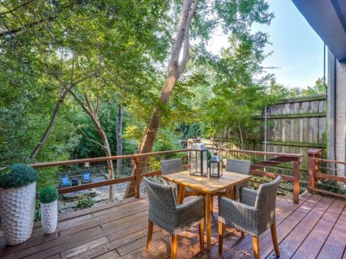 4012 Buena Vista St, Dallas TX  75204-7804 exterior