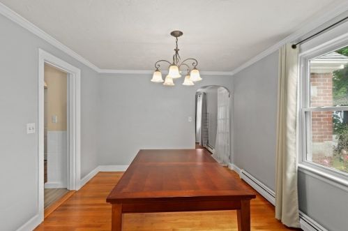 58 Farrar Ave, Worcester MA 01604-3219 exterior