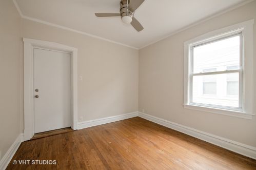 5415 Henderson St, Chicago IL 60657-2015 exterior