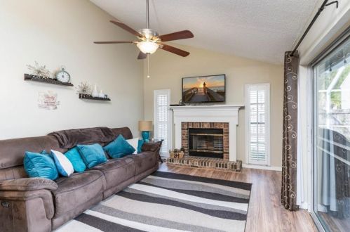 9724 Cypress Pond Ave, Tampa FL 33647-1841 exterior